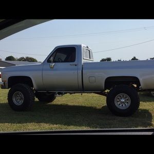 Meet your Posher, Lori